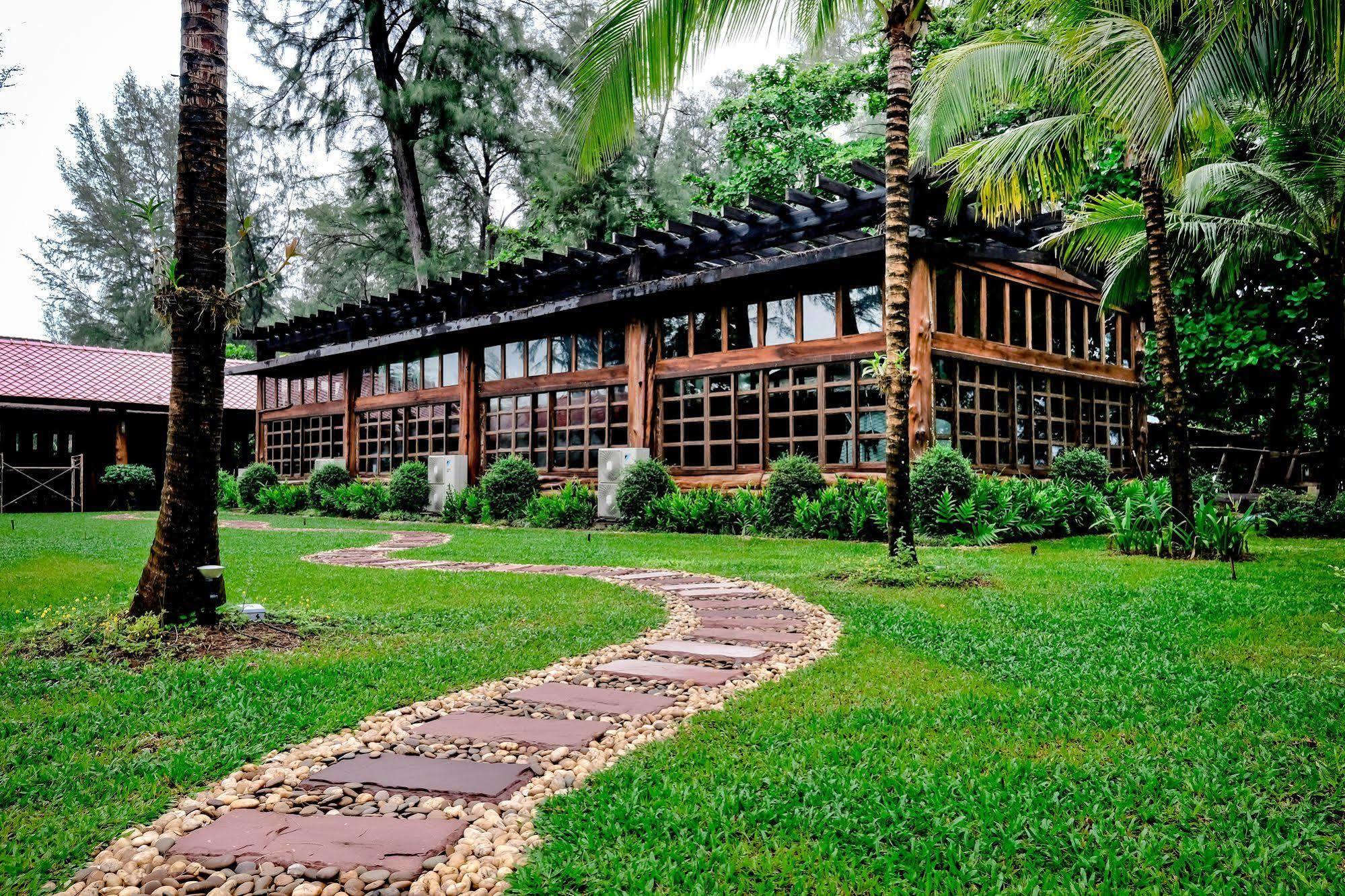 Naiyang Park Resort - Sha Extra Plus Nai Yang Exterior foto